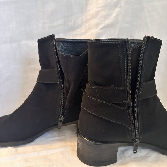 Stuart Weitzman Black Gortex Chelsea Ankle Boot Size 6 - Picture 12 of 12
